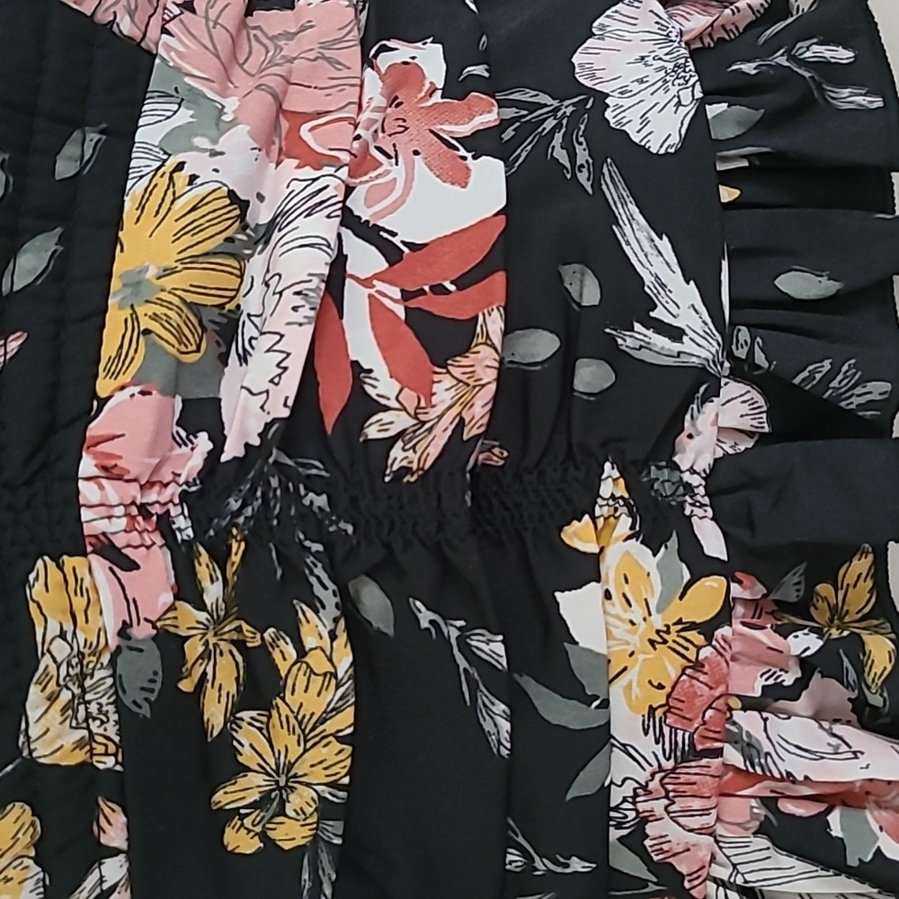 NwT Floral Fitted Crop Top - Picture 3 of 9